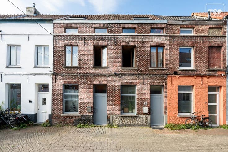 Gezellige rijwoning met 3 slaapkamers op een TOP locatie