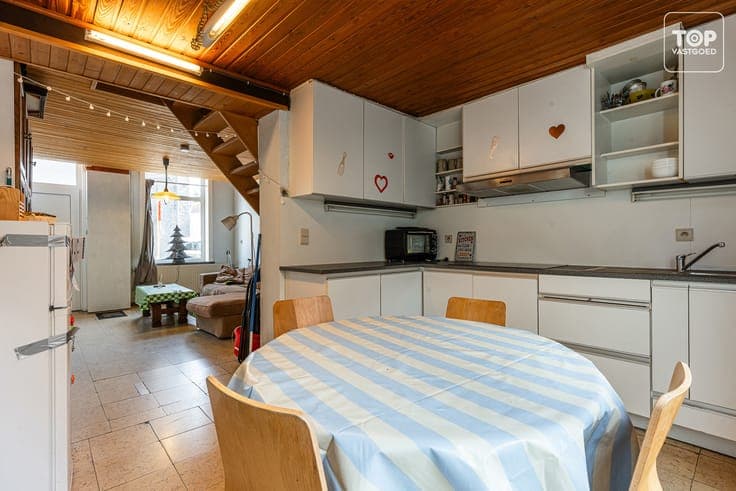 Gezellige rijwoning met 3 slaapkamers op een TOP locatie