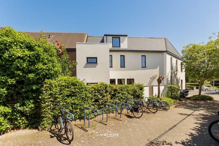 Exclusive live-work combination in a central location Hamme