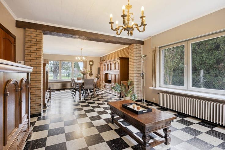 Solid family home with large garden for sale in Oudenaarde