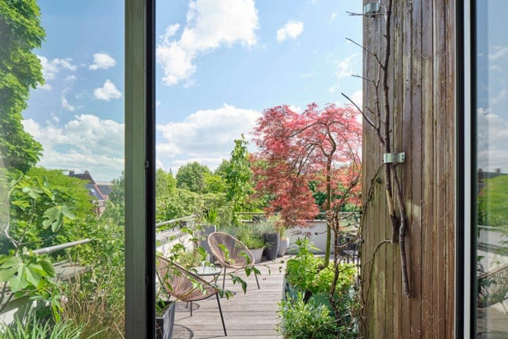 Appartement lumineux avec bureau et terrasse