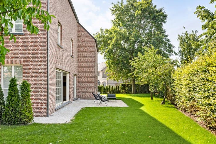 Villa with practice in Hoogstraten