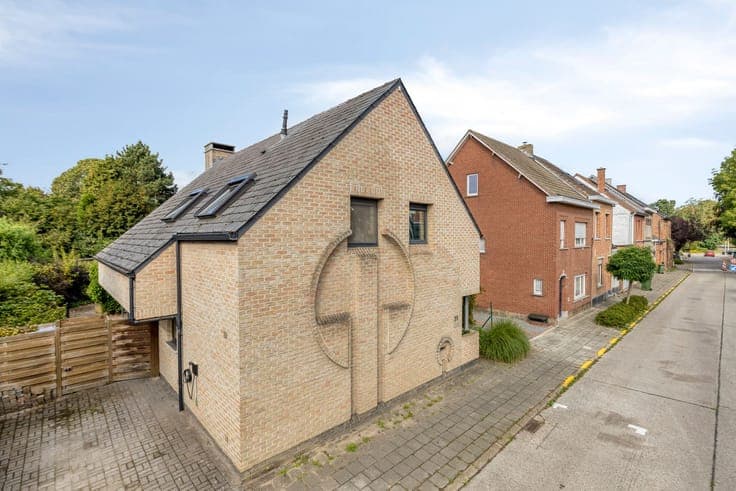 Move-in-ready 0B with 5 rooms & a garden in Weerde!