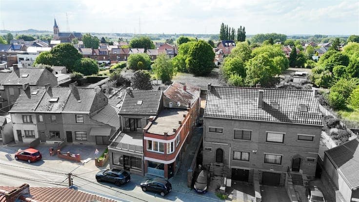 Mixed building