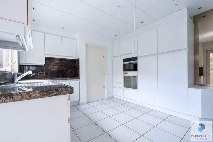 Rustig gelegen vrijstaande woning met garage, ruime tuin ...