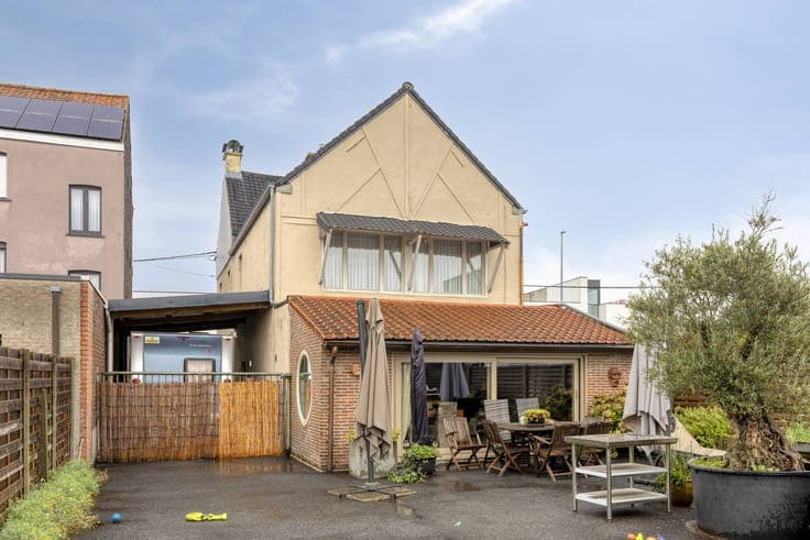 Semi-detached house for sale in Kortrijk!