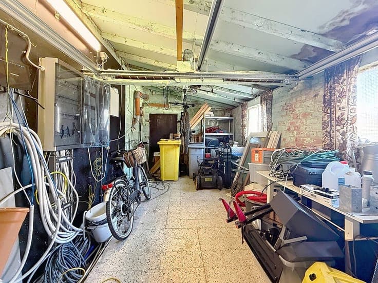 Verder te renoveren woning, 3 slpks, opp 10a 20ca