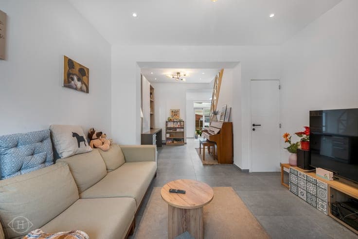 Volledig gerenoveerde, energiezuinige woning met zuidtuin