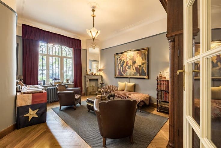 Elegant maison de maître with lift and south-facing garden
