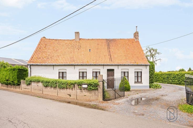 Prachtig gelegen af te breken woning op 5800m2