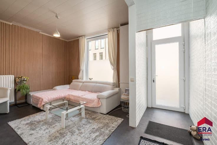 House with 3 bedrooms within walking distance of the centre