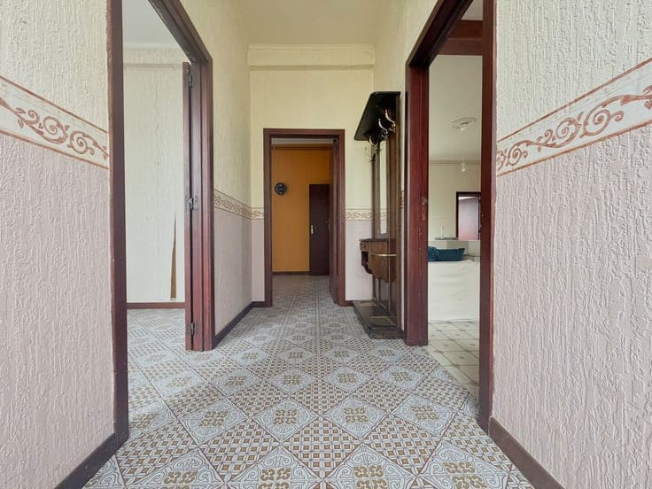 Op te frissen charmente woning op toplocatie in Gits met ...