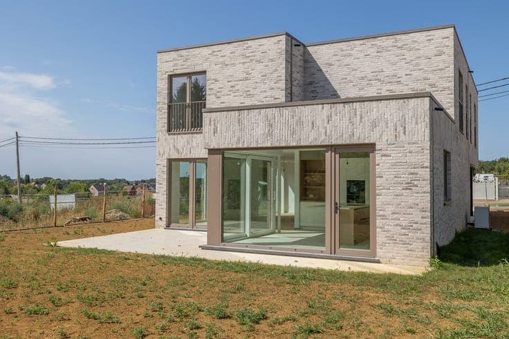 Spacious 4-bedroom home in Scherpenheuvel-Ziche