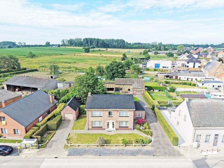 House in Sint-Lievens-Houtem