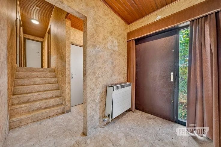 Charming detached home in a prime location in Torhout for s…
