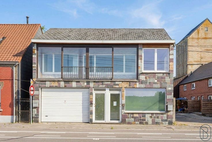 Investment property: 2 apartments – Ideal for investors!