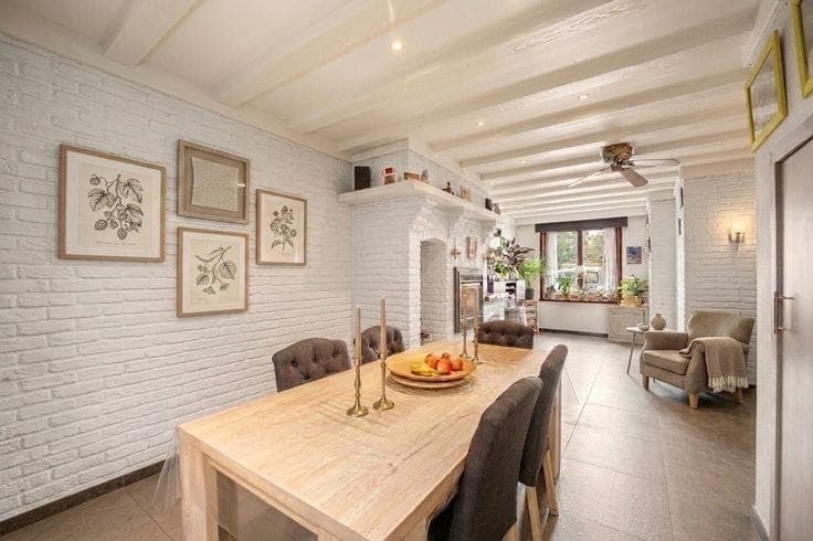 A 4-bedroom, ready-to-move-in property on a quiet street in…