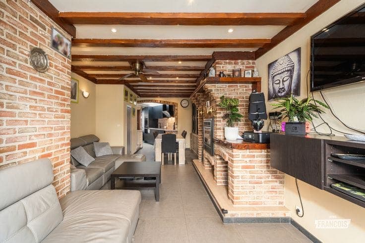 A 4-bedroom, ready-to-move-in property on a quiet street in…