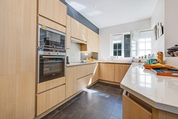 Beautiful Kangaroo-Style Family Home for Sale