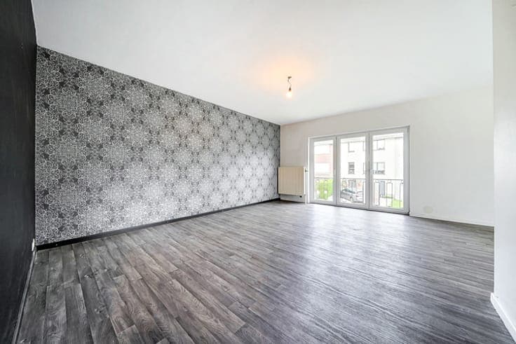 4-Bedroom Split-Level House with Garage and Garden