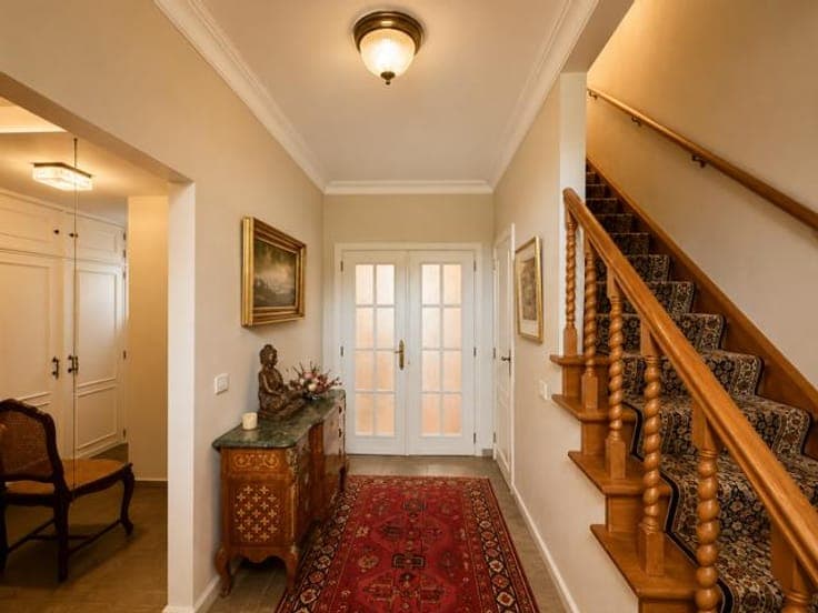 7-BEDR VILLA - 4 KITCHENS- 6 BATHROOMS - OFFICE - GARDEN