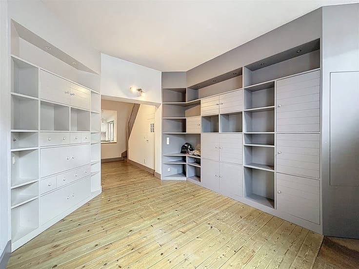 DIEWEG, CHARMING 3-BEDROOM HOUSE WITH A YARD
