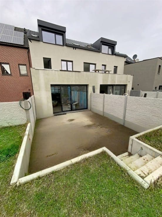 New 3-Bedroom House(Built in 2025)Garden and Parking - 6%VAT