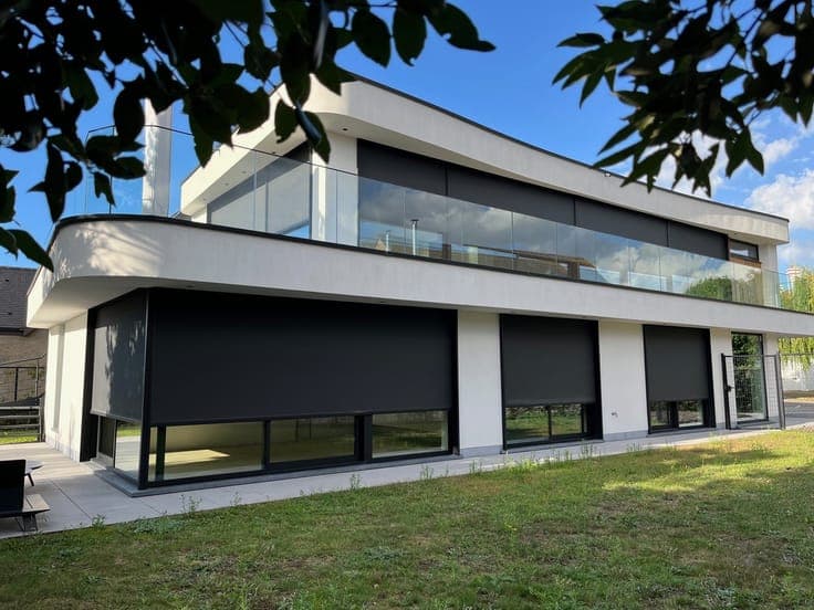 Recent gebouwde, energiezuinige villa gelegen in een rust...