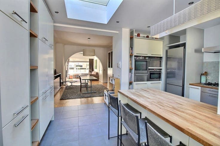 7 Bonniers, a lovely 4-bedroom house with a workshop area