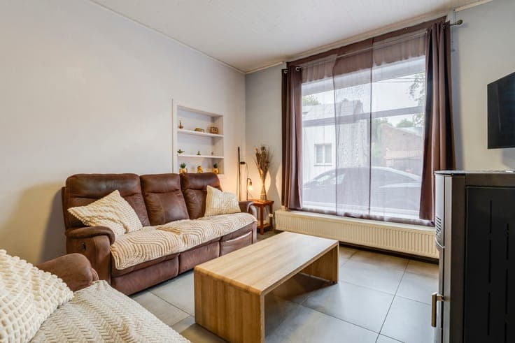 3-bedroom house + garage