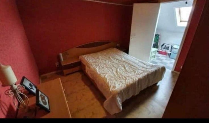 Ideaal gelegen toffe rijwoning, vlakbij station met 3 sla...