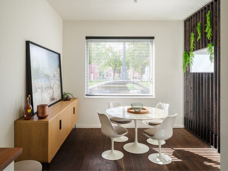 Trendy move-in ready city home with 3 bedrooms close to t...