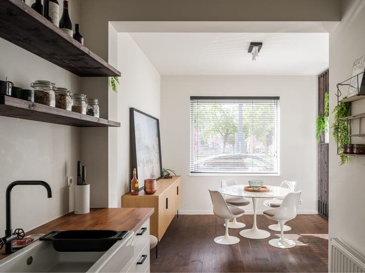Trendy move-in ready city home with 3 bedrooms close to t...