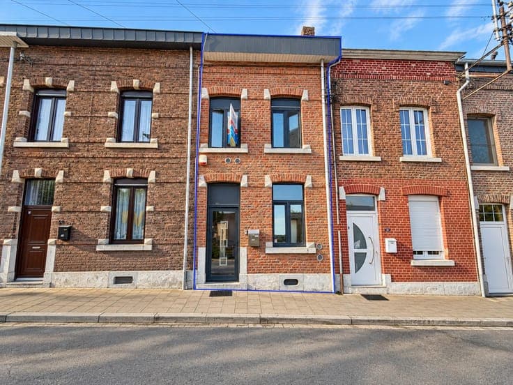 BELLE MAISON - PEB C - 3CH - JARDIN - PANNEAU PHOTOVOLTAIQUE