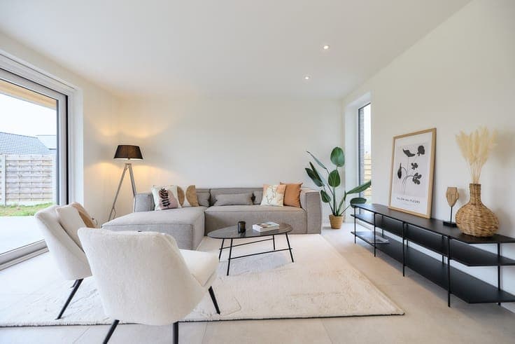 VOLLEDIG AFGEWERKTE MODERNE OPEN NIEUWBOUWWONING TE OOSTD...