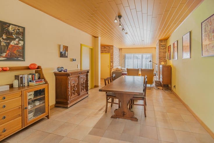 Charming Move-in Ready Home in the Heart of Willebroek