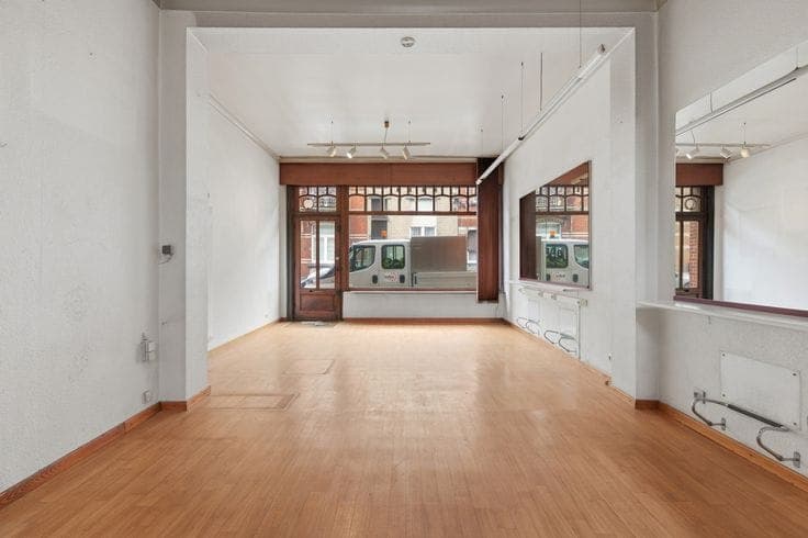Investment property comprising commercial premises and two …