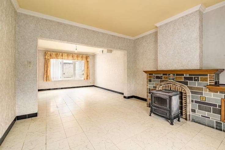 Renovation home with 3–5 bed. in a green setting in Kerksken