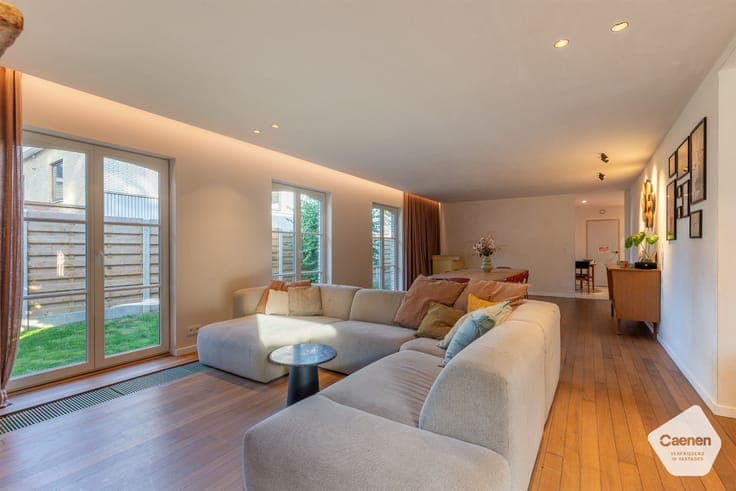 Prachtige smaakvolle gerenoveerde villa met uniek bijgebo...