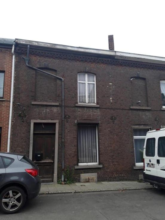 House in Gilly