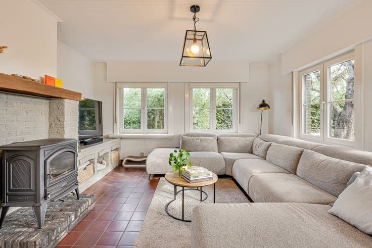 Charmante gerenoveerde woning met 5 slpks op een rustige ...