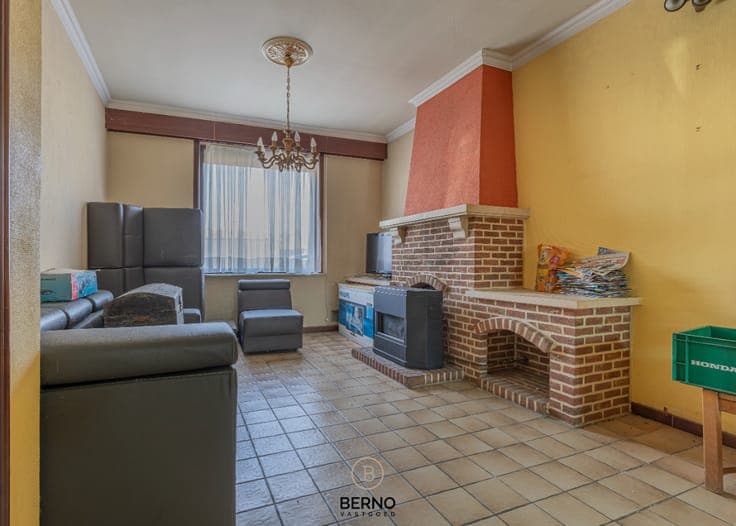 Landelijk gelegen renovatiewoning op 706 m²