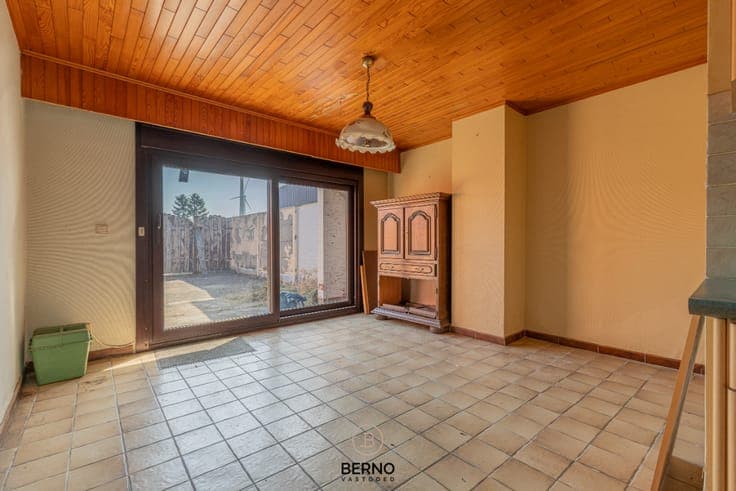 Landelijk gelegen renovatiewoning op 706 m²