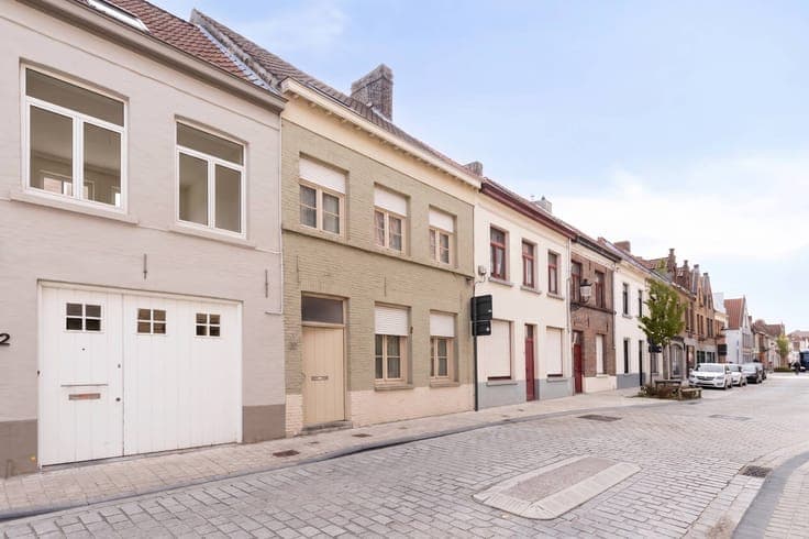 Charming house for sale in the center of Bruges