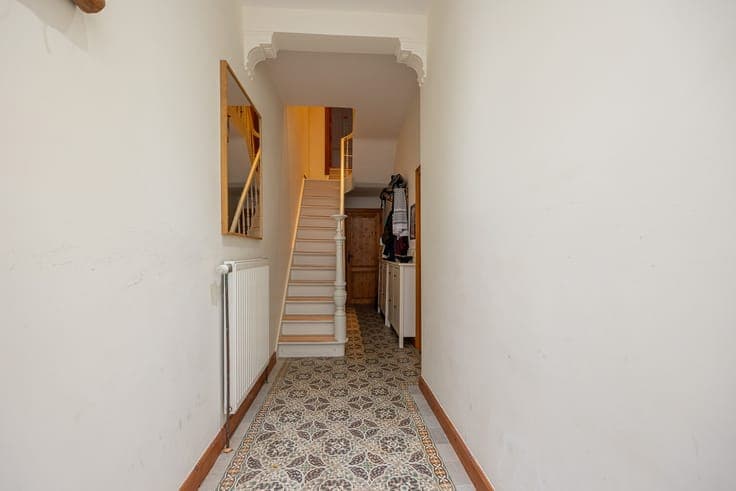 Karaktervolle woning met ruime slaapkamers en zuidgericht...