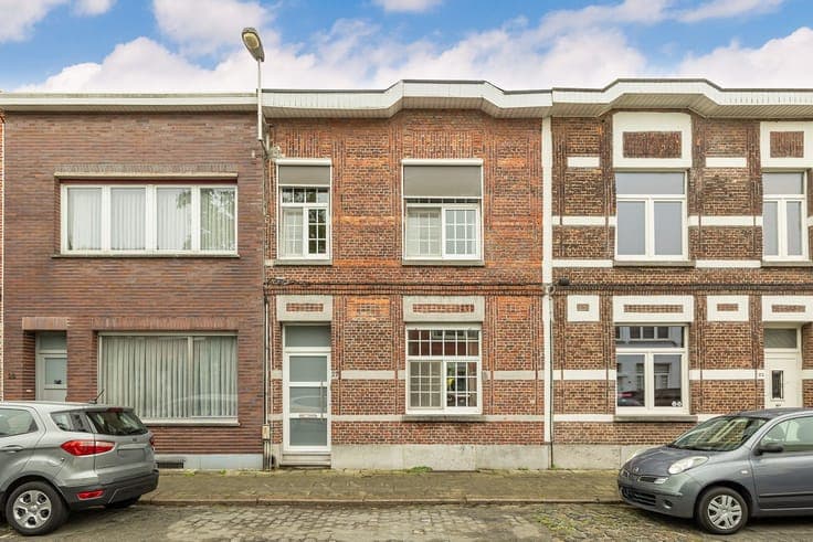 Karaktervolle woning met ruime slaapkamers en zuidgericht...