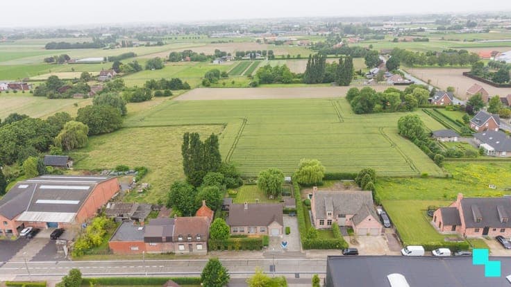 Instapklare villa met 5 slaapkamers en prachtige tuin - R...