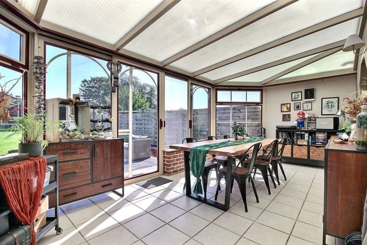 Charmante maison familiale avec garage, véranda et grand jar