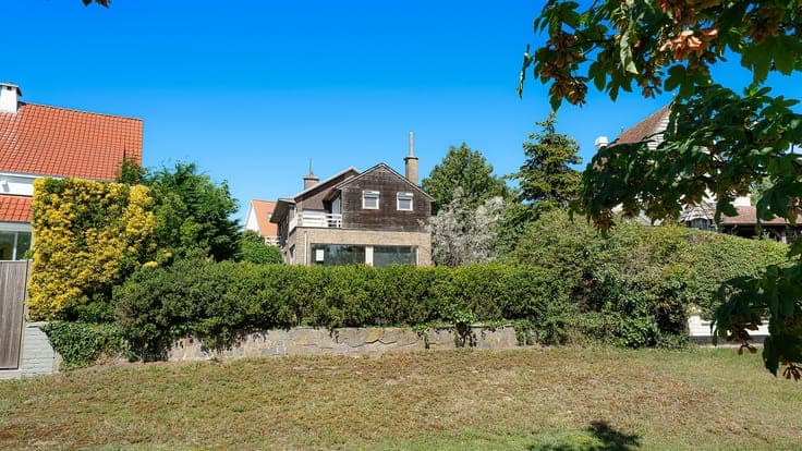 Te renoveren villa met frontaal zicht op het Zegemeer Kno...