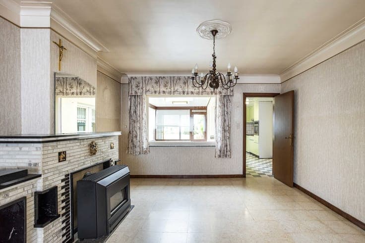 Family home with garage and large garden in Gullegem